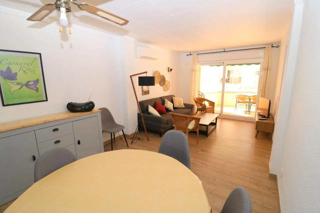 Apartamento Montserrat 22 - Magnifico piso a 200 M de la playa Rosas España